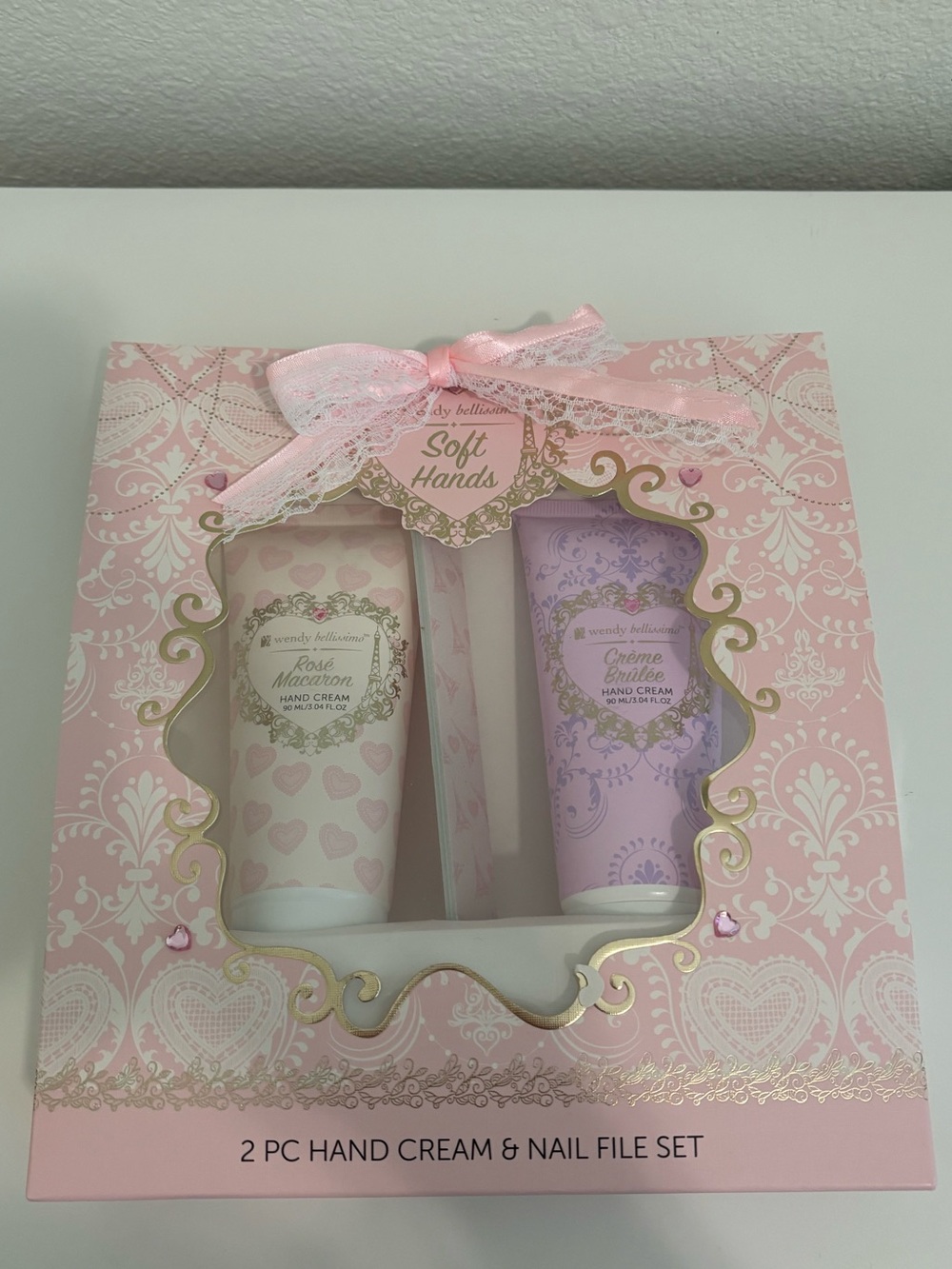 Wendy Bellissimo Pink Soft Hands 2-Piece Hand Cream & Nail File Gift Set